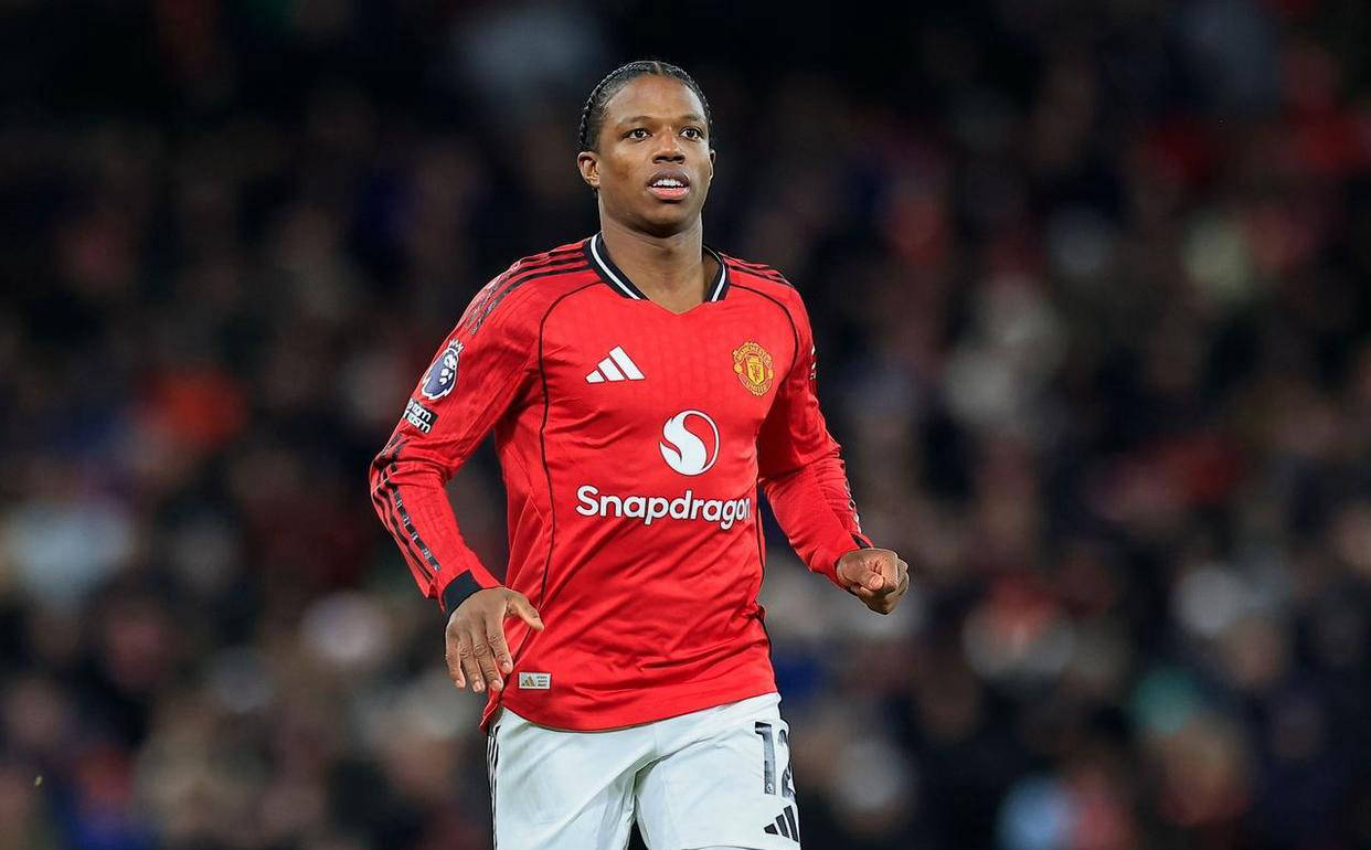 重返前五！曼联残阵力克纽卡，阿莫林：走上正确轨道，瞄准欧冠席位！